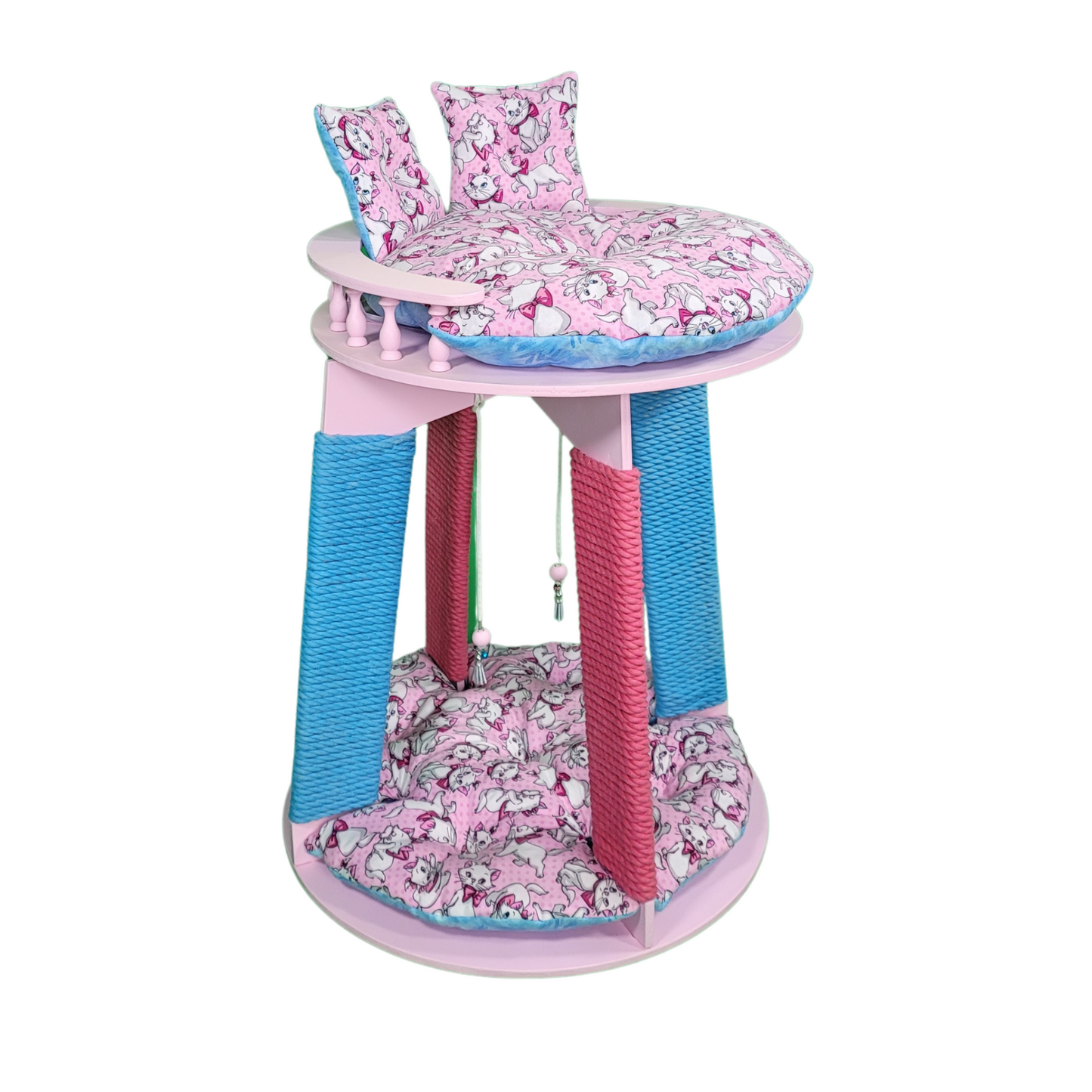 Scratching Post with Lounge